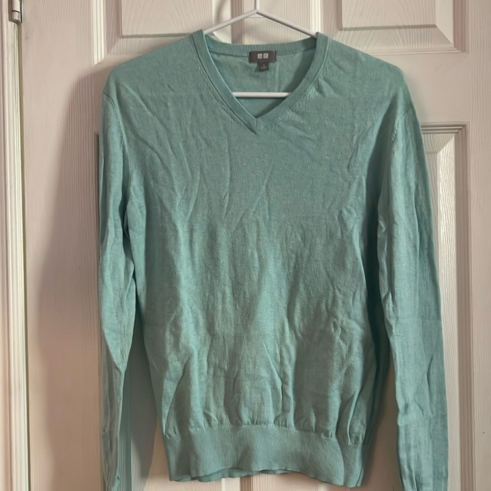 Turquoise knit sweater from Uniqlo